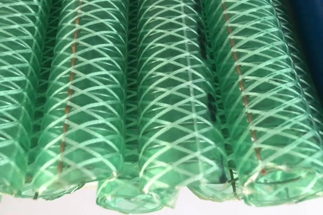 北京鋼絲纖維復(fù)合防靜電復(fù)合軟管